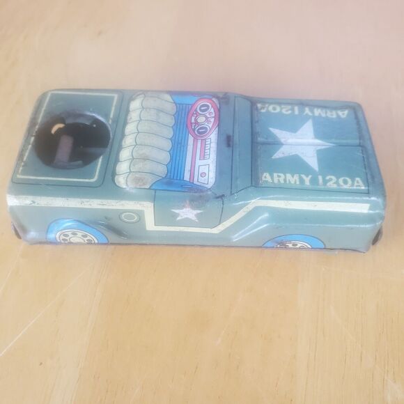 Koyo Metal Tin Toy Car Incomplete Missing Parts - Picture 2 of 10